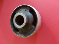 Silentbloc rond pour triangle de suspension avant